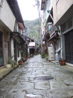 美保関青石畳通り