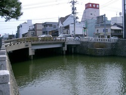 東（ひがし）京橋（京橋川）